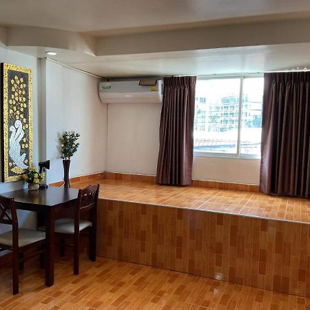Zappa Guesthouse Pattaya ภายนอก รูปภาพ