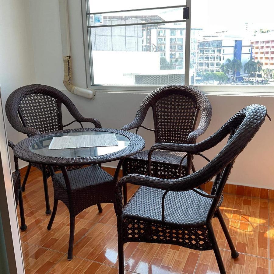 Zappa Guesthouse Pattaya ภายนอก รูปภาพ